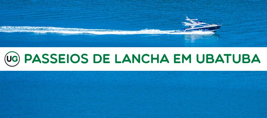Embarcação navegando em mar aberto - Conheça as opções de Passeios de Lancha em Ubatuba