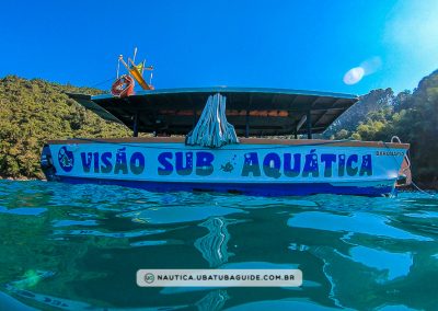 Panorâmica do Barquario, barco com fundo de vidro em Ubatuba