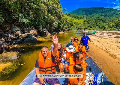 Além dos tradicionais passeios, panorâmicos e táxi boats, o Nilton também aluga lancha para passeios de pesca e de mergulho livre